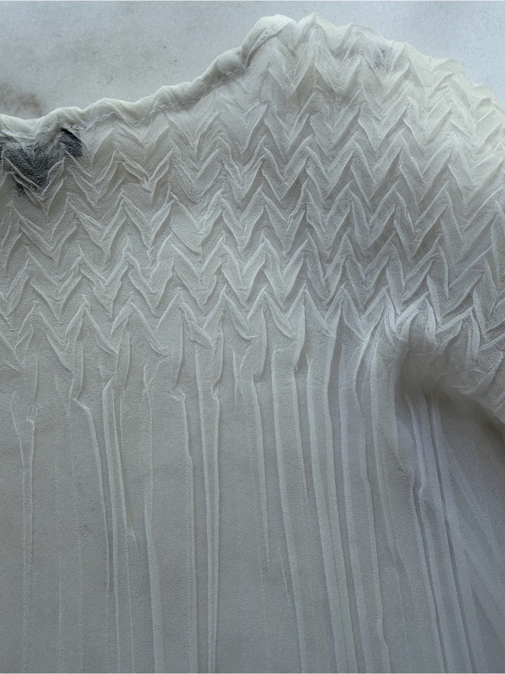 Komarov White Textured Sheer, Lightweight Jacket Size M - Picture 4 of 8